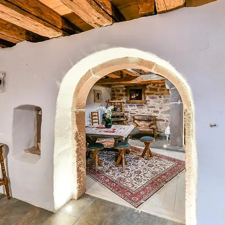 Porte Des Pucelles *