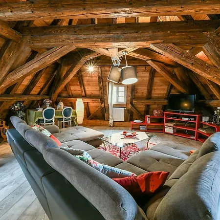 Porte Des Pucelles *